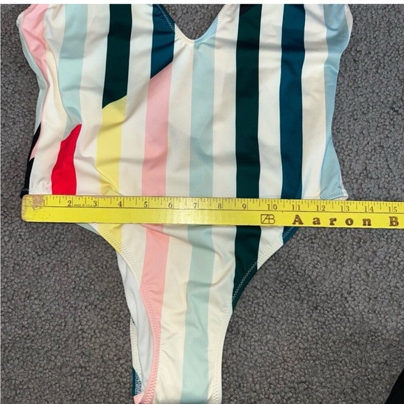Solid & Striped One‑Piece Swimsuit Women’s Size Medium NWT - Picture 13 of 16